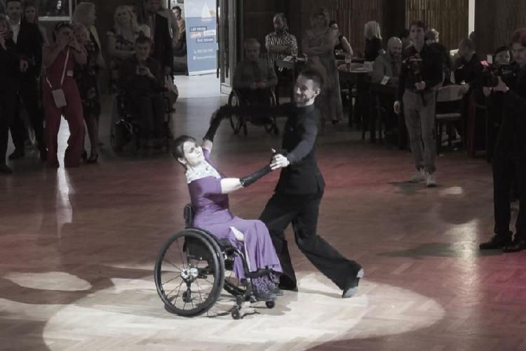 10. Ples handicapovaných 